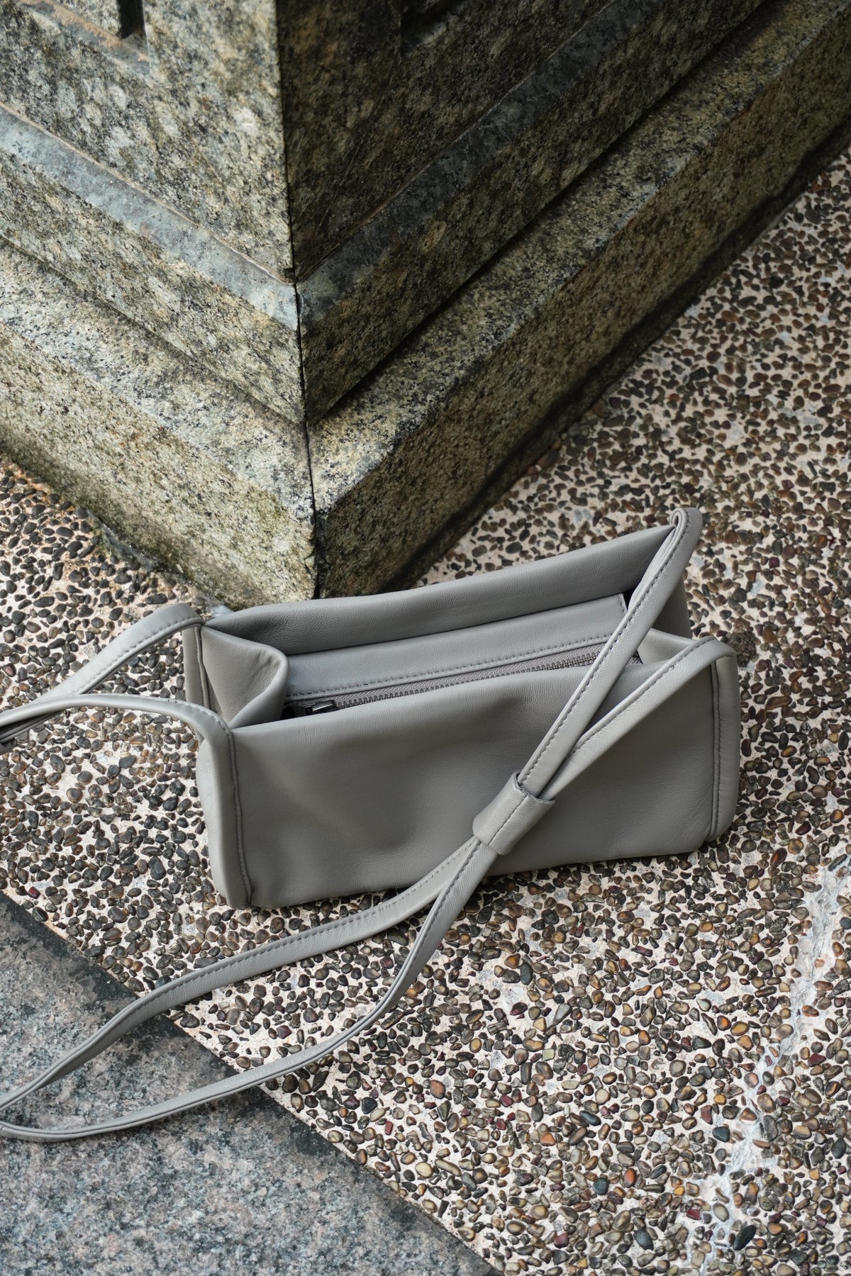 Pocket Bag Crossbody Grey
