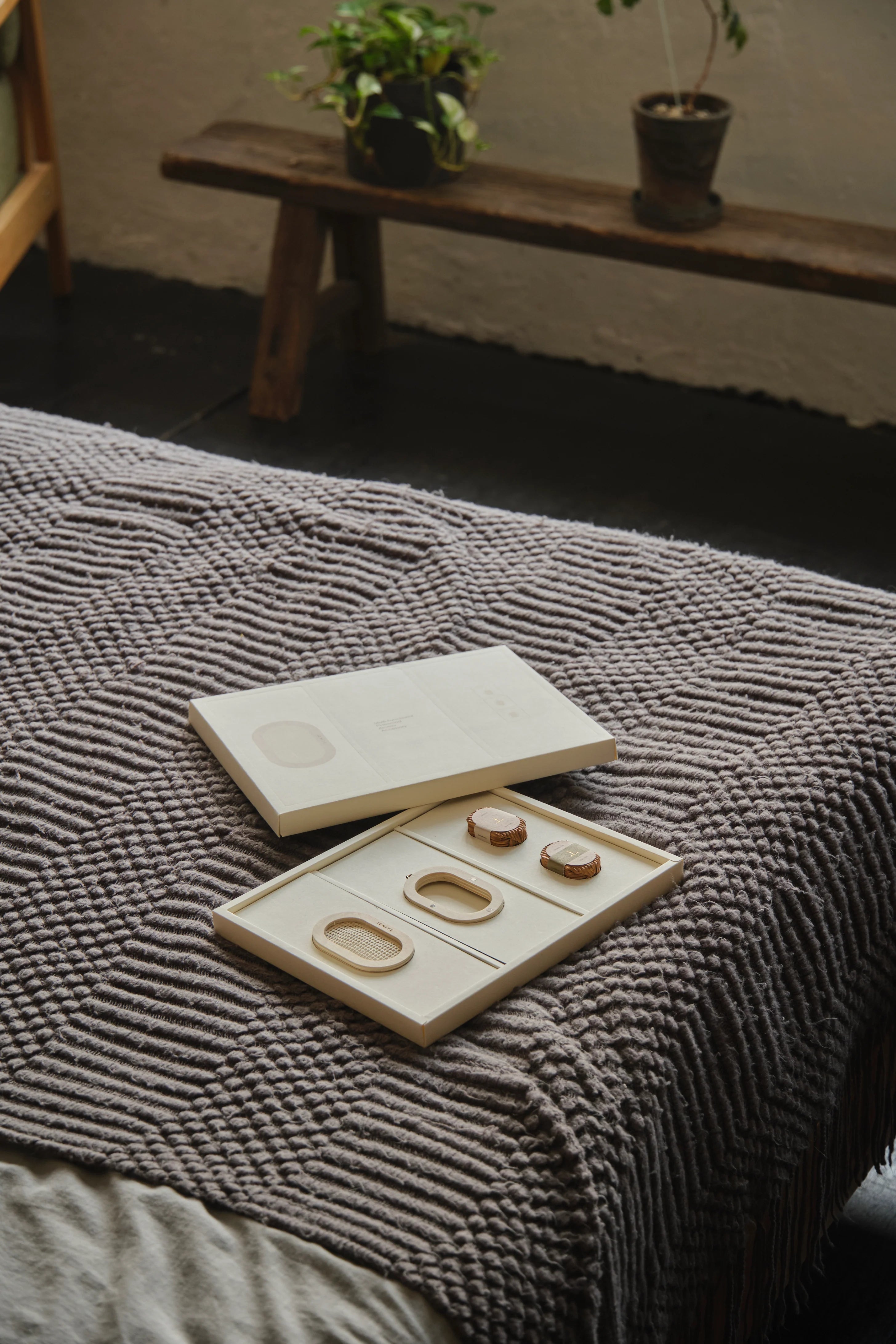 Ignite - Multi-Functional Pinewood Aroma Accessory