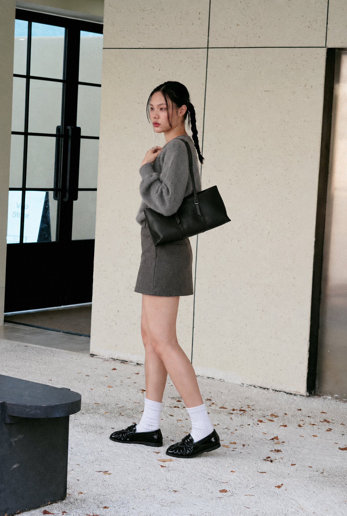 June's East-West Bag Black
