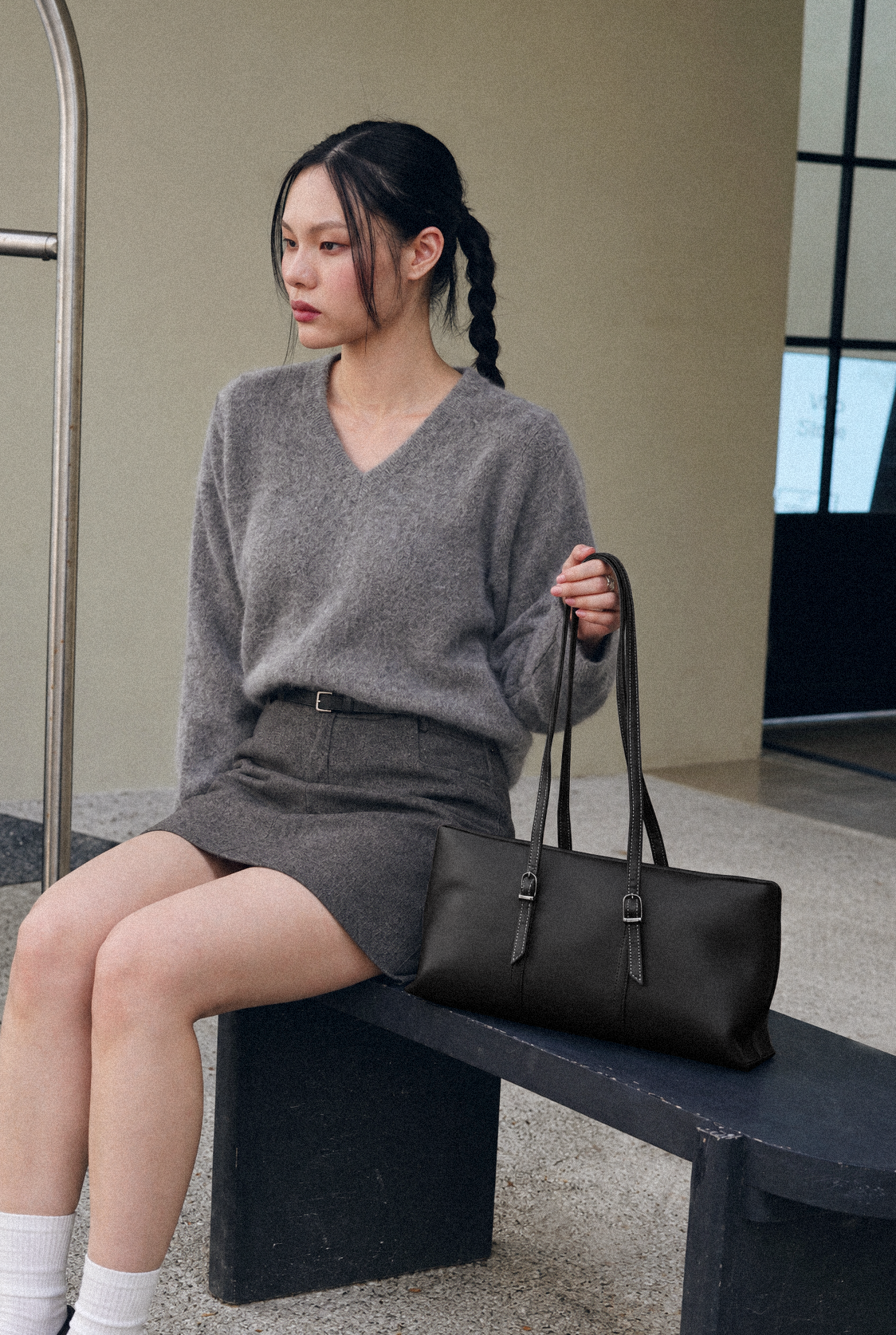 June's East-West Bag Black