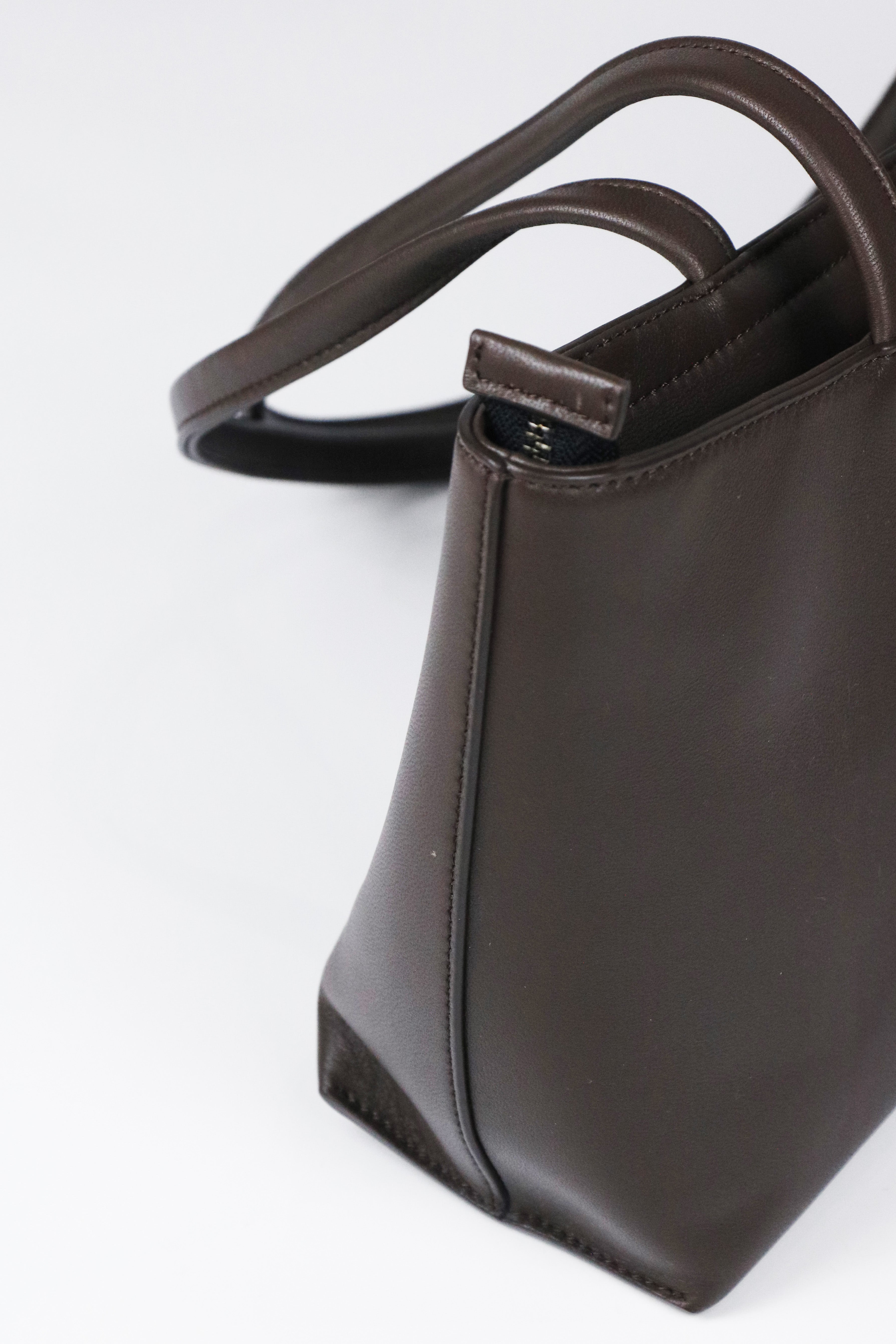 A Roam 2 Way Bag Brown