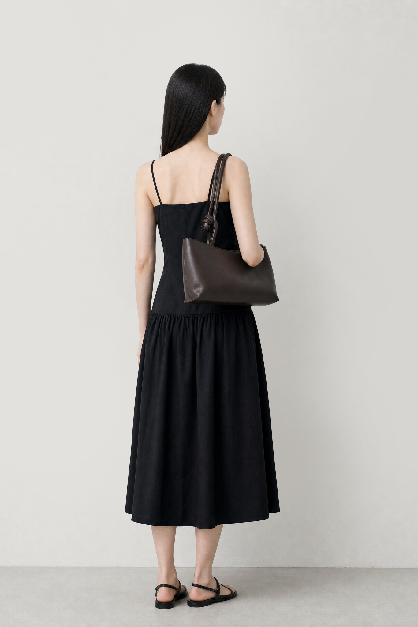 A Roam 2 Way Bag Brown