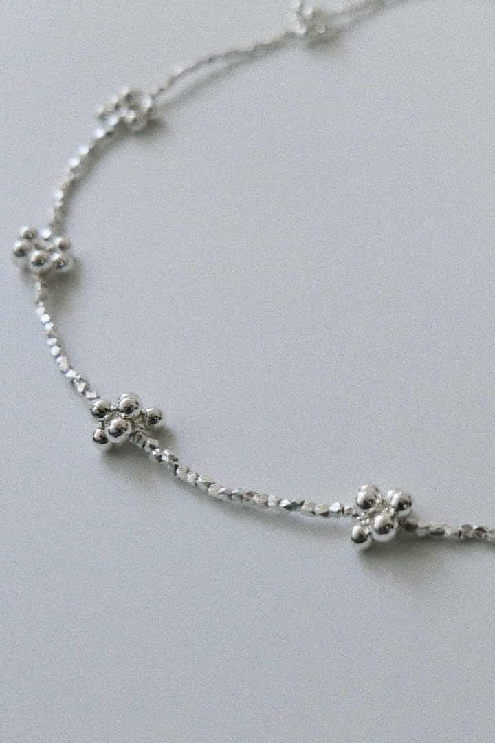 Kira Kira - Ginkgo biloba Necklace