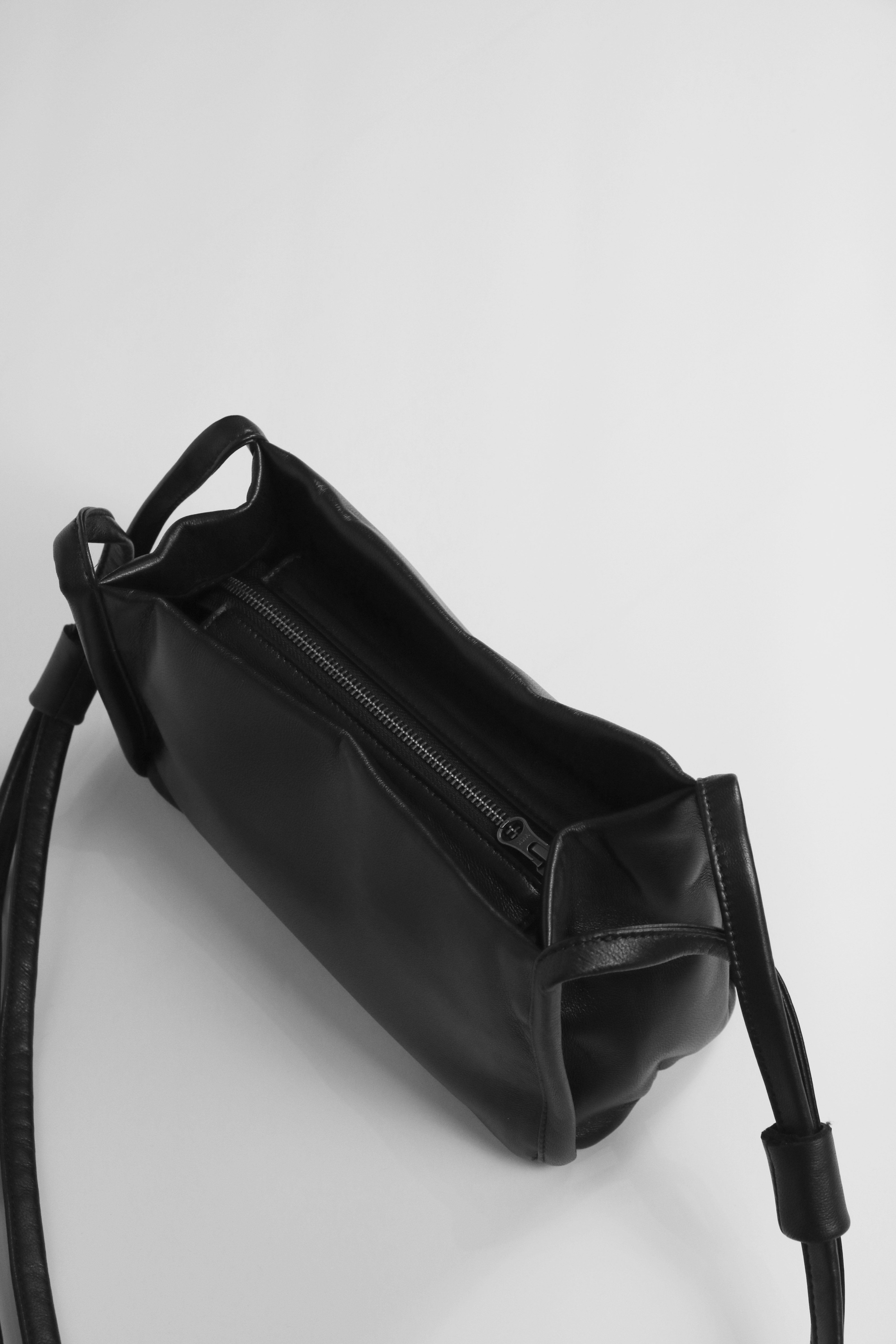 Pocket Bag Crossbody Black