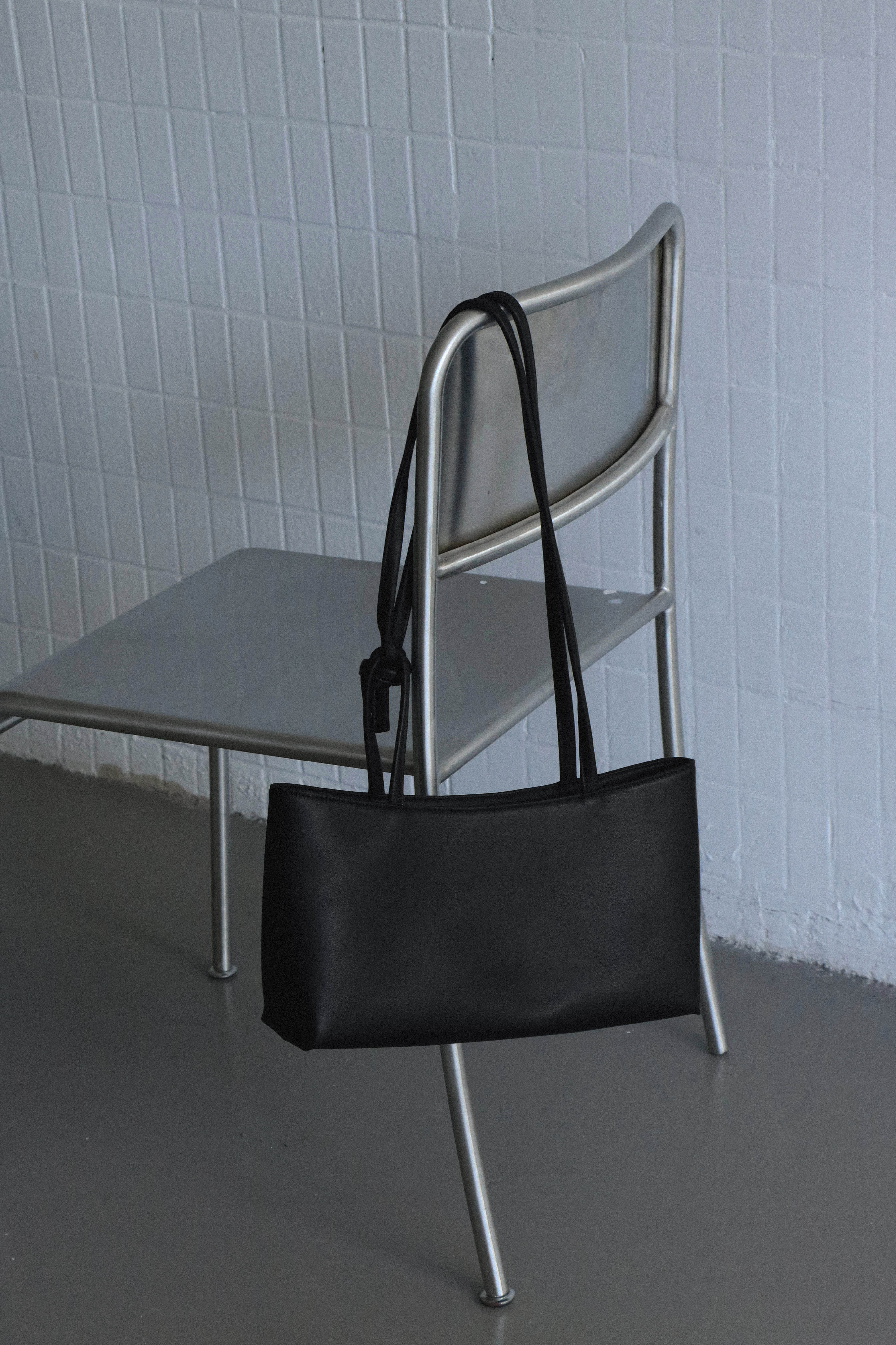 A Roam 2 Way Bag Black