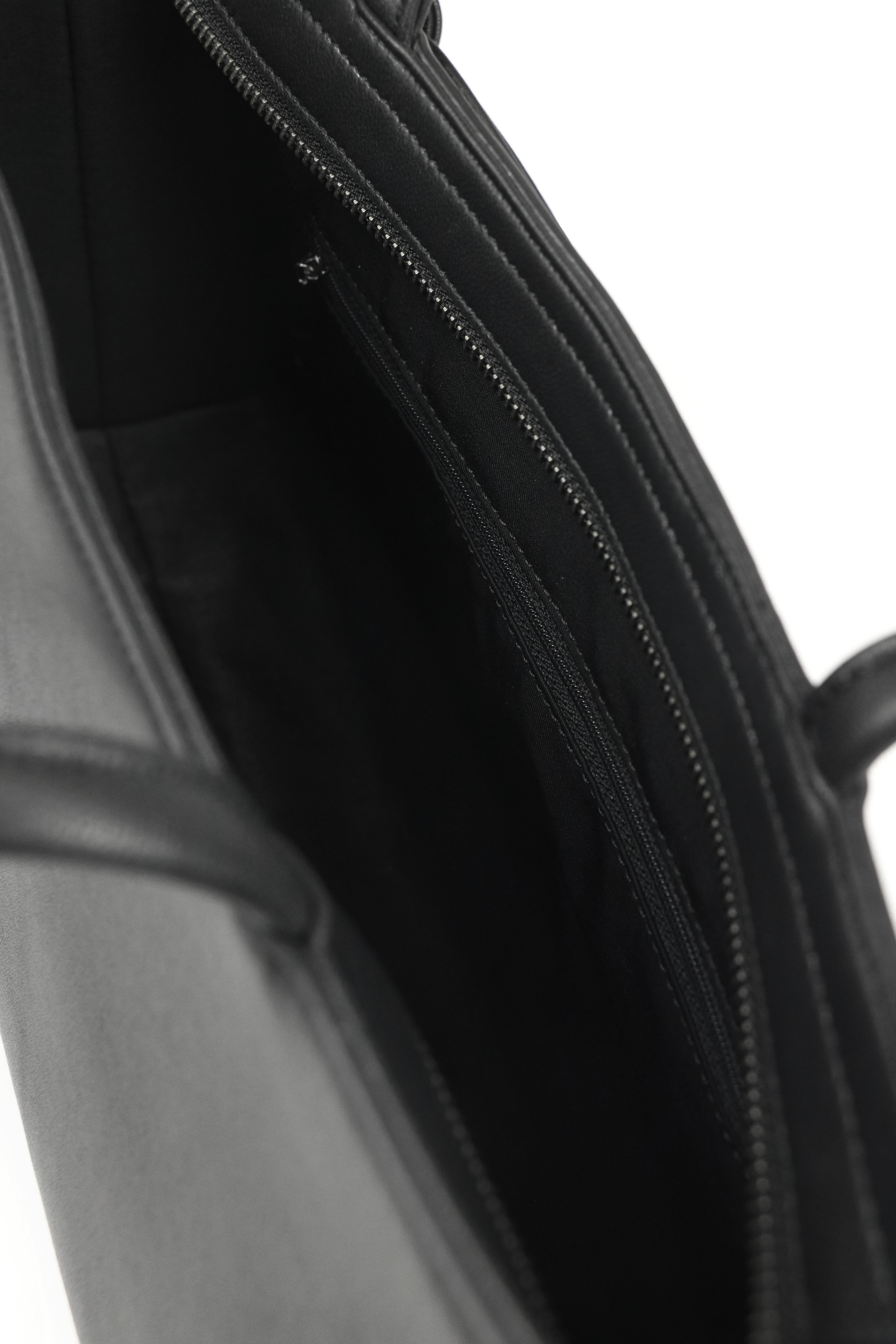 A Roam 2 Way Bag Black
